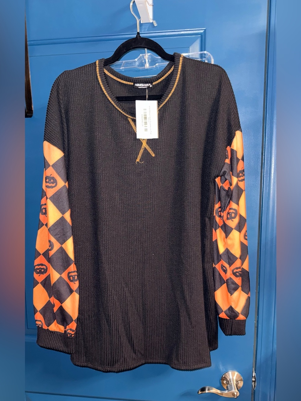 Heimish USA Women’s Oversize Halloween Jack-o-lantern Long Sleeve Patterned Top